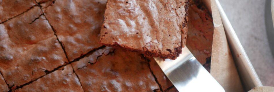 Addicting 5-Ingredient Brownies