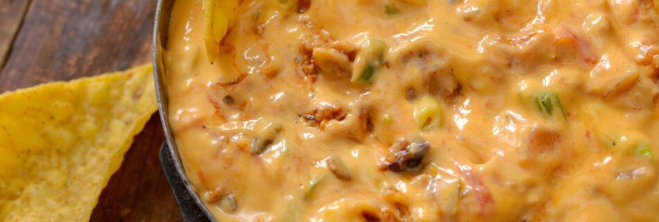 Crazy Good 5-Ingredient Chili Cheese Dip