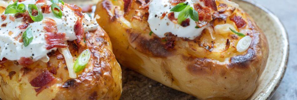 Viral 5 Ingredient Nacho Baked Potatoes