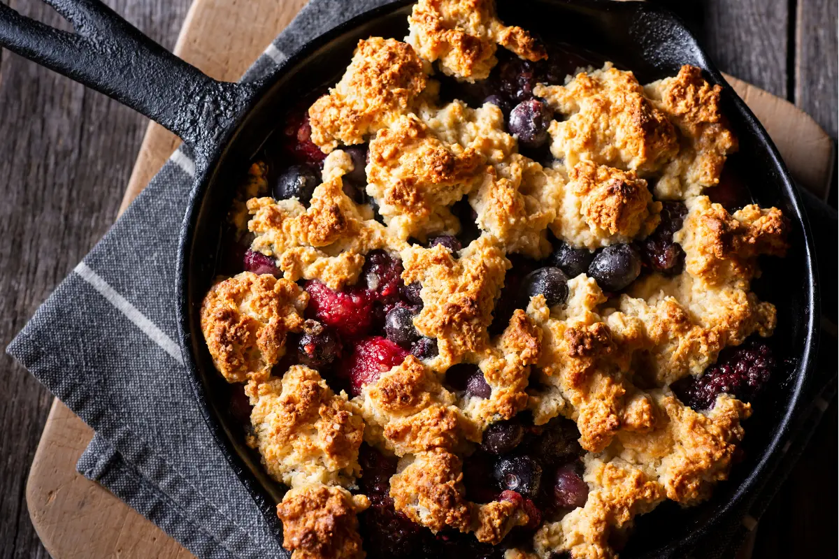 Simple 5 Ingredient Fruit Cobbler