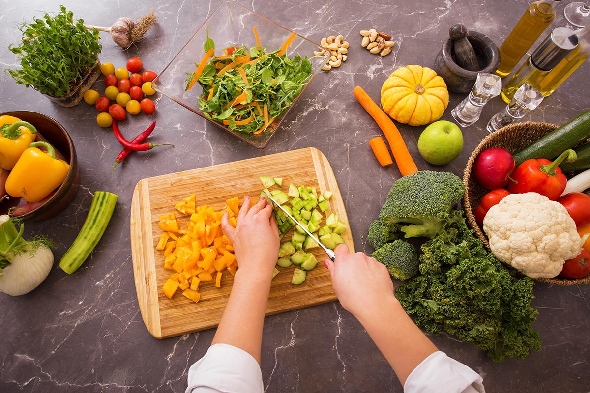 Kitchen Shears or Knives Showdown