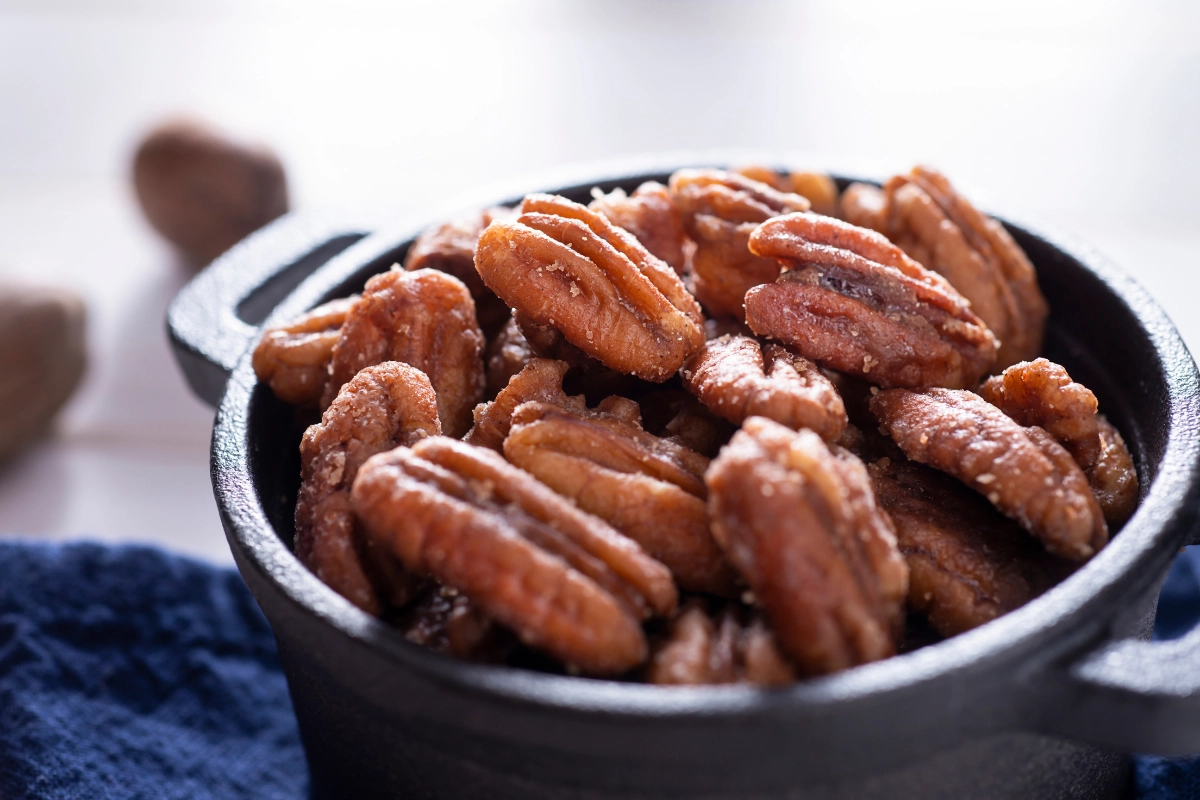 Irresistible Sweet and Spicy Pecans