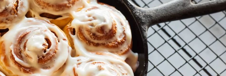 Cast Iron Skillet Cinnamon Rolls