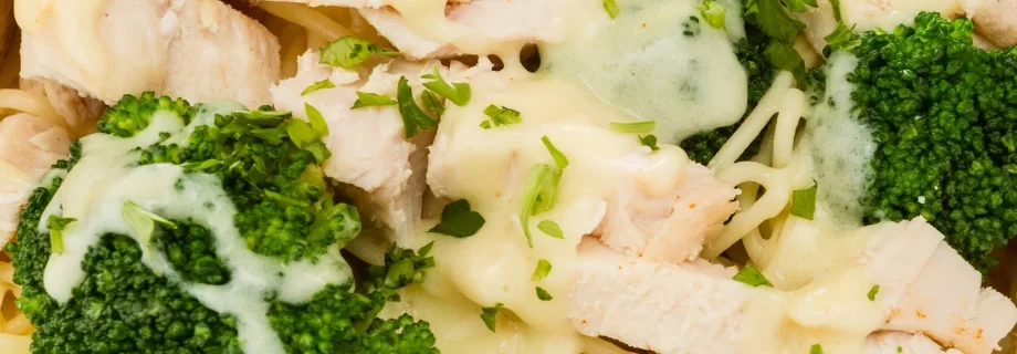 Keto Chicken Alfredo Casserole